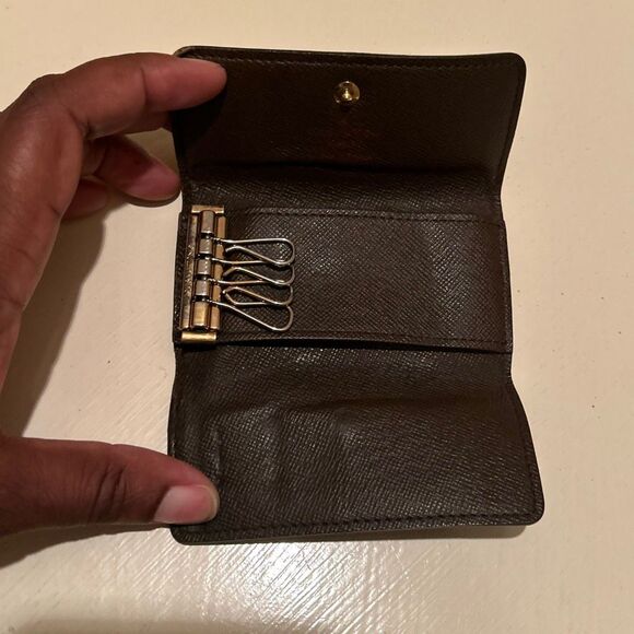 Louis Vuitton Damier Azur 4 Key Holder Case Brown Checkered Coated Canvas - Picture 6 of 8